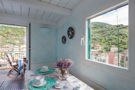 Apt. With An Exciting View Монтероссо-аль-Маре Экстерьер фото